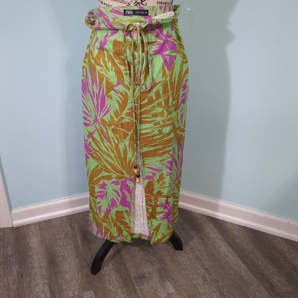 Zara Midi Skirt Tropical Linen Blend TIES AT WAIST Cutout Keyhole medium